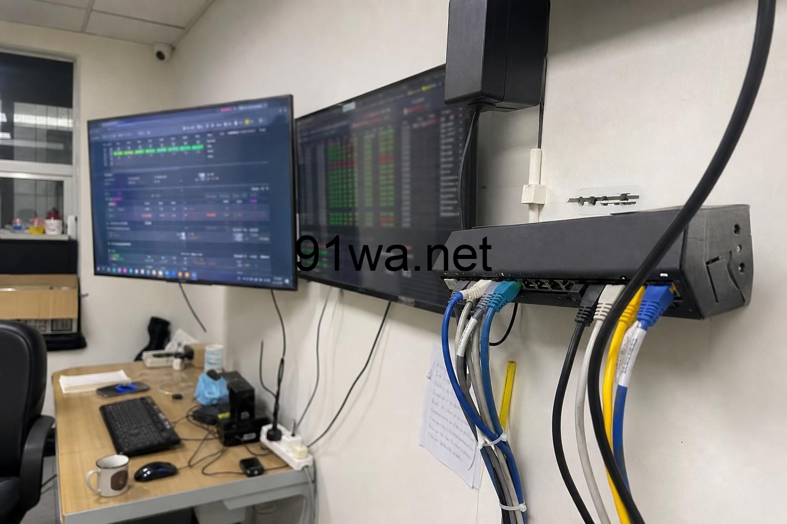 今天最该防的是 HiveOS 批量操作被一个误勾选放大插图 今天最该防的是 HiveOS 批量操作被一个误勾选放大