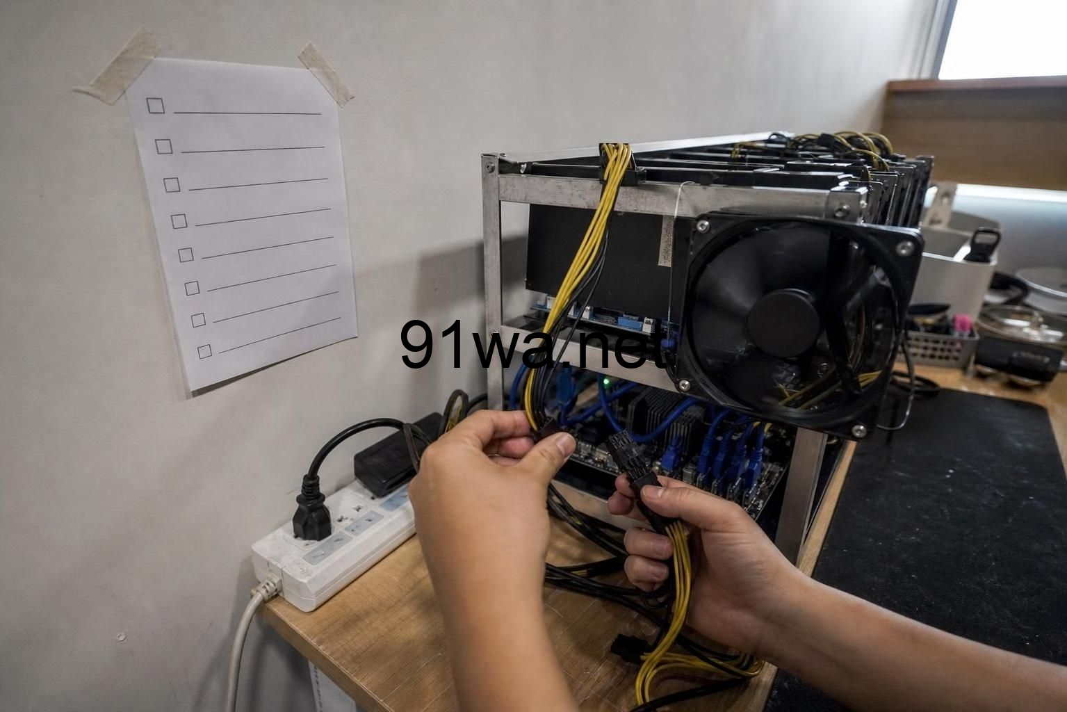 验收第一台矿机时,把七天试跑清单一起贴到墙上插图 验收第一台矿机时,把七天试跑清单一起贴到墙上