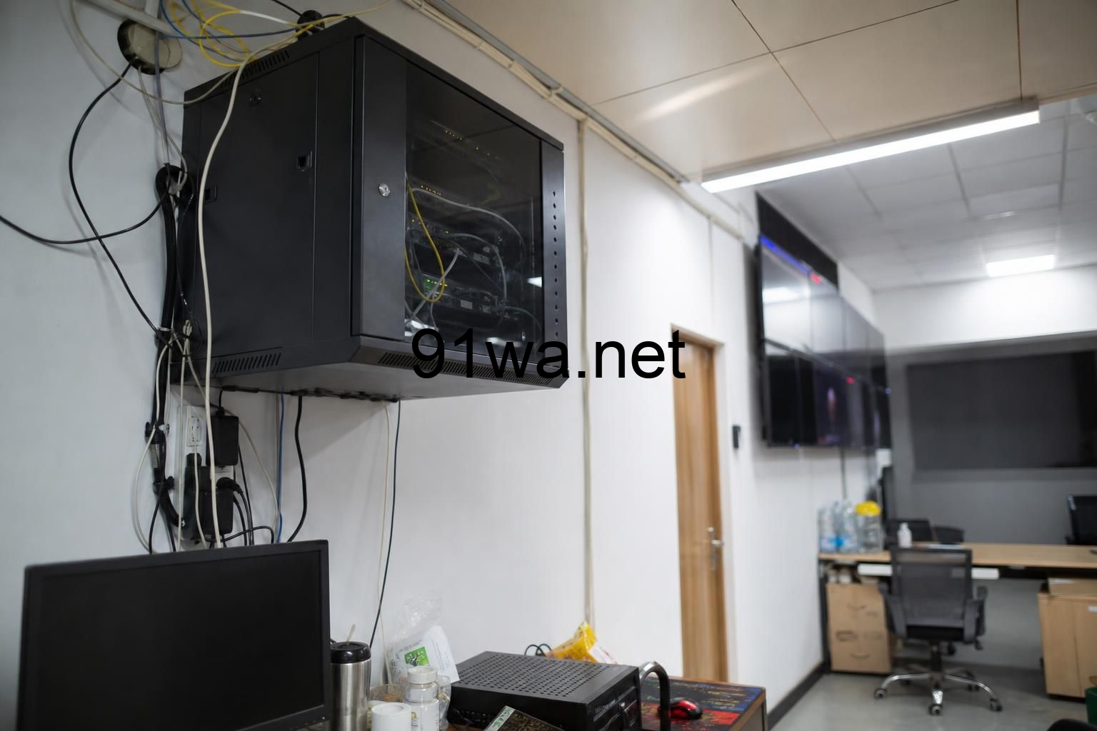 HiveOS 今天最该防的是批量操作误伤整场矿机插图 HiveOS 今天最该防的是批量操作误伤整场矿机