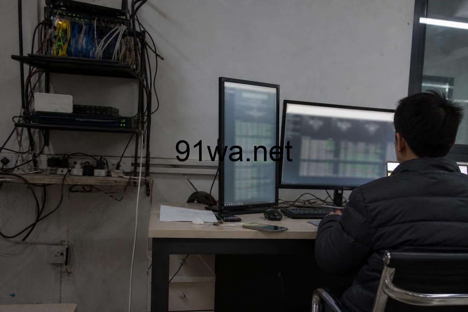 HiveOS 批量操作最危险的疏忽,是沿用上一次选中的机器范围插图 HiveOS 批量操作最危险的疏忽,是沿用上一次选中的机器范围