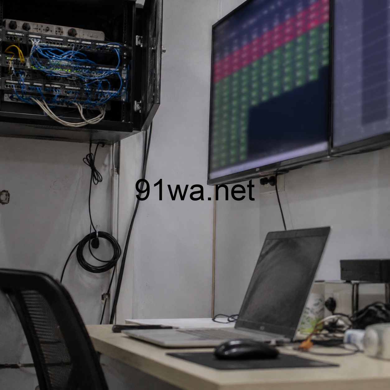 HiveOS 批量指令缺少分批验证,一次误点就可能拖停整排矿机插图 HiveOS 批量指令缺少分批验证,一次误点就可能拖停整排矿机